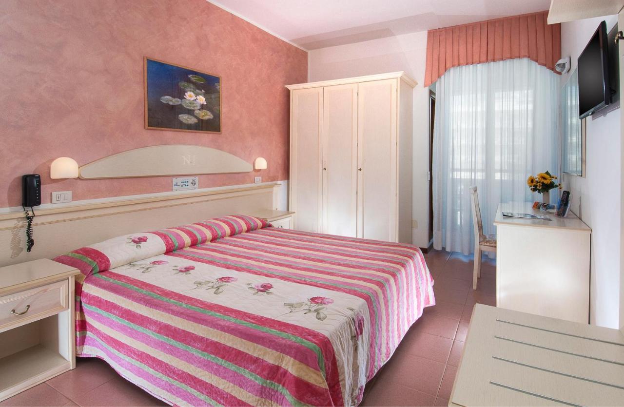Hotel Napoleon กาบิชเชมาเร ภายนอก รูปภาพ